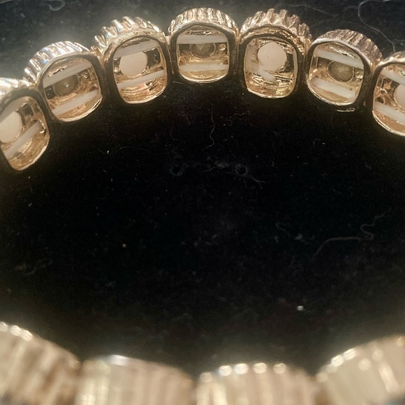 Francesca Adeline Aurora Borealis & Faux Pearl Gold Tone Stretch Bracelet - Picture 4 of 4